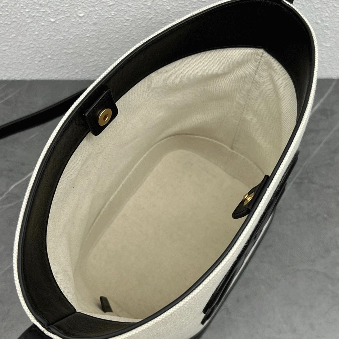 Top Quality Fake Celine Small Bucket Cuir Triomphe In White Textile angle 5