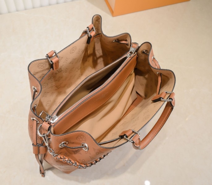 LV Mahina Bella Tote In Arizona Brown angle 4