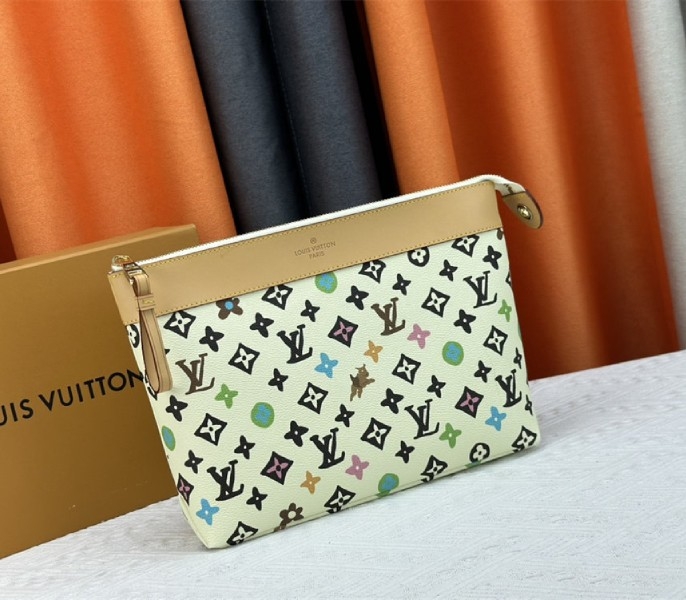 Louis Vuitton Monogram Craggy Voyage Souple Pochette In Vanilla angle 2