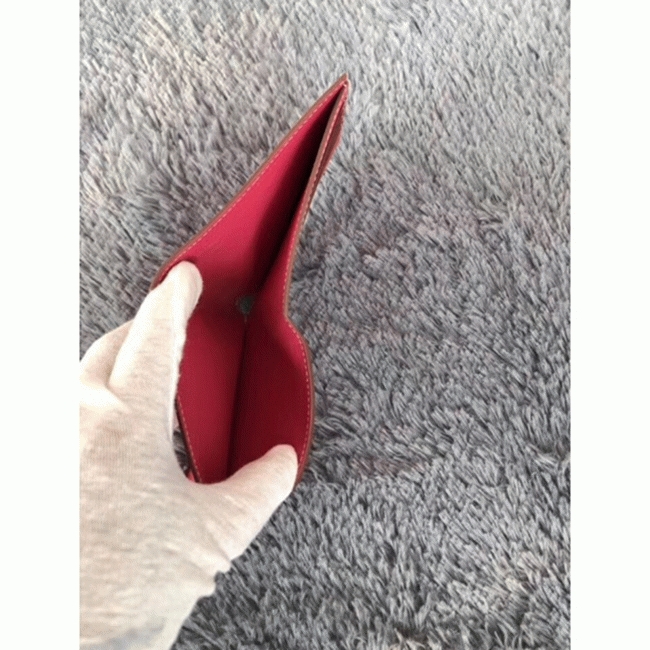 Rose red top fake Hermes Copernic compact wallet angle 2