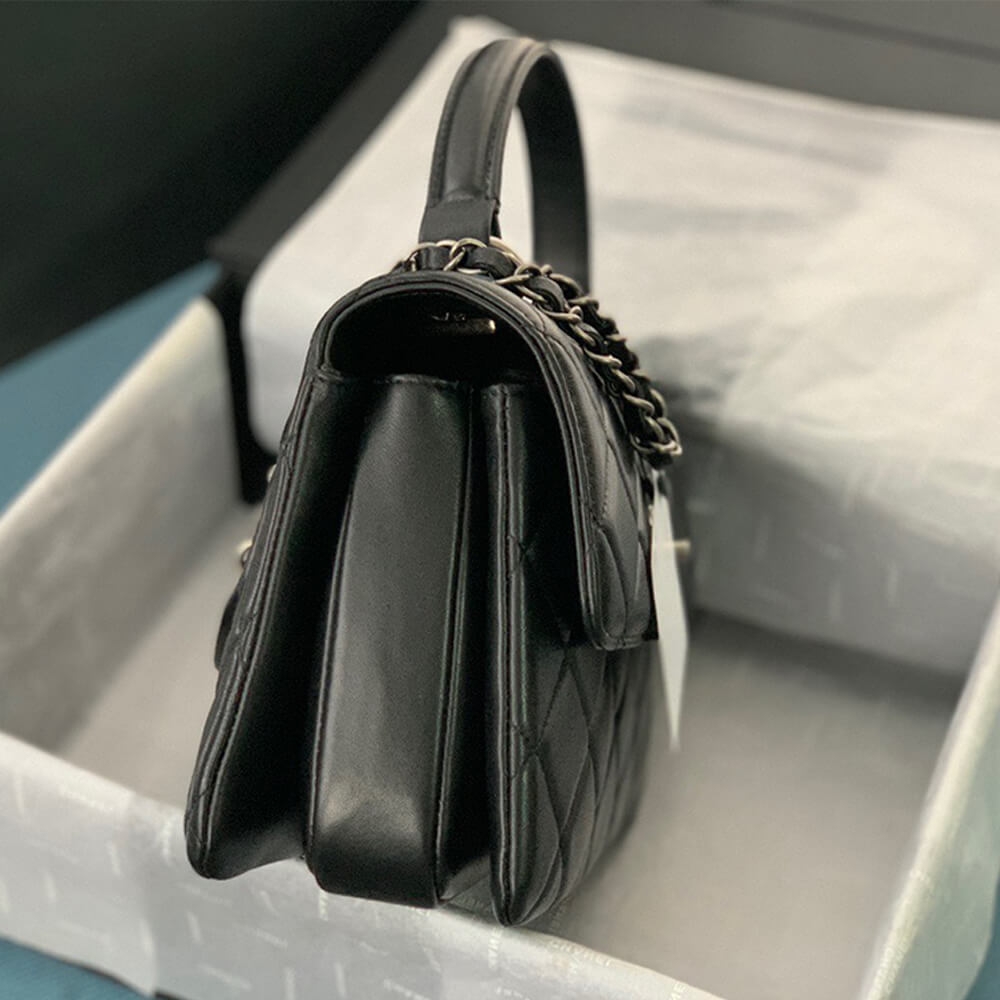 CHANEL FLAP BAG WITH TOP HANDLE angle 3