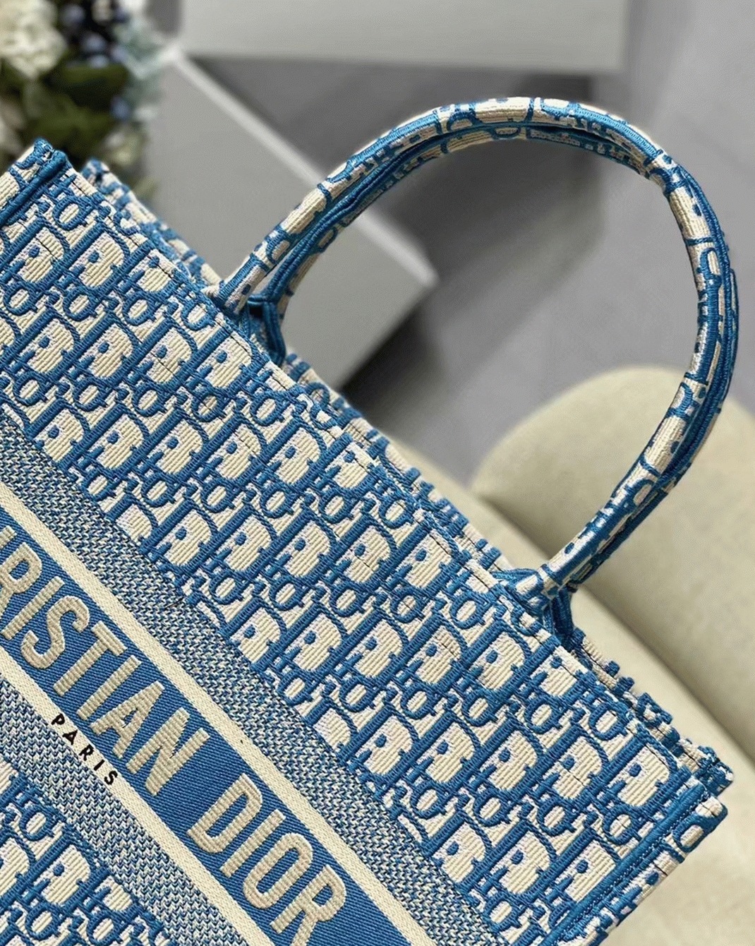 Dior Medium Book Tote Bag Knockoff in Blue Oblique Embroidery angle 5