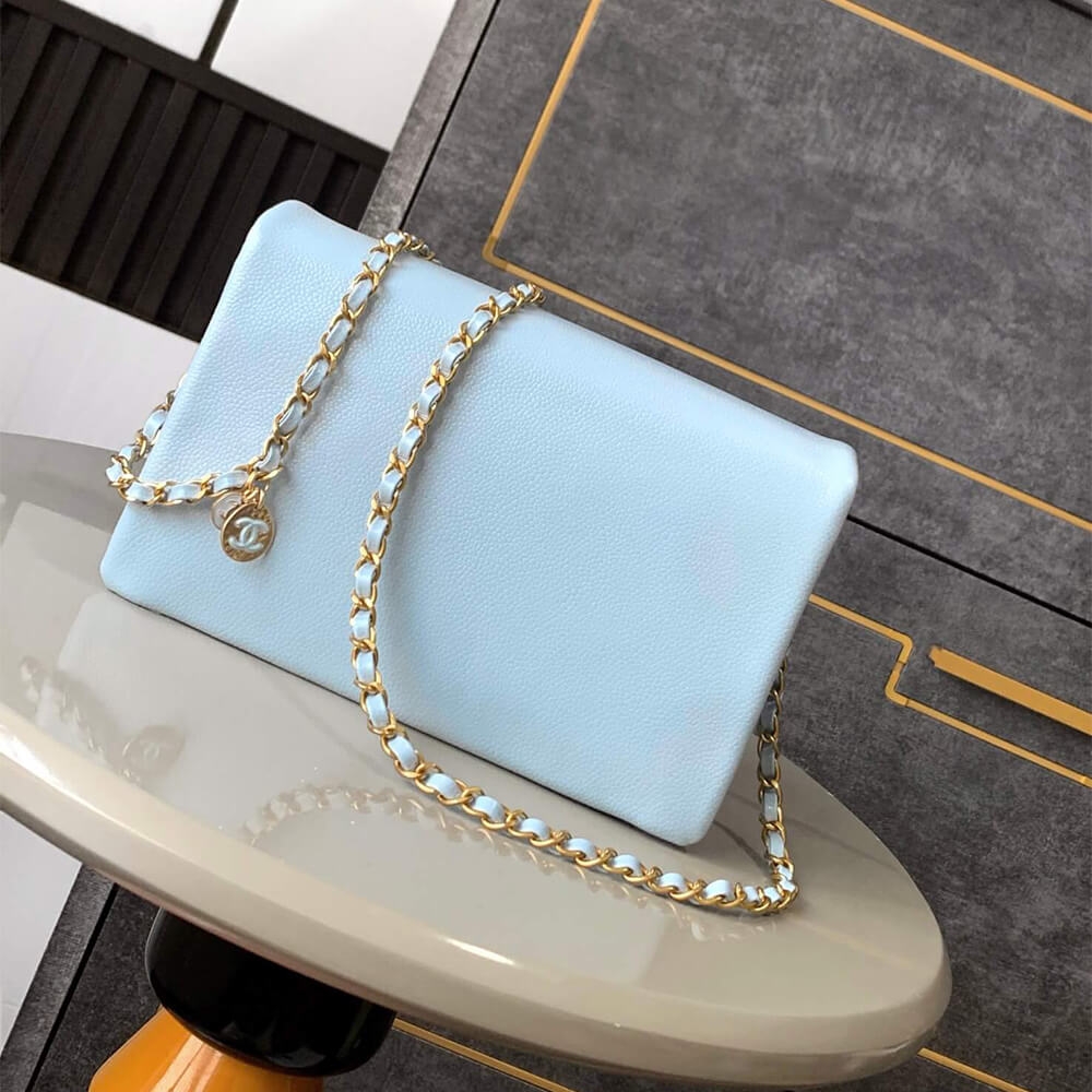 CHANEL Small Flap Bag(high-end grade) angle 3