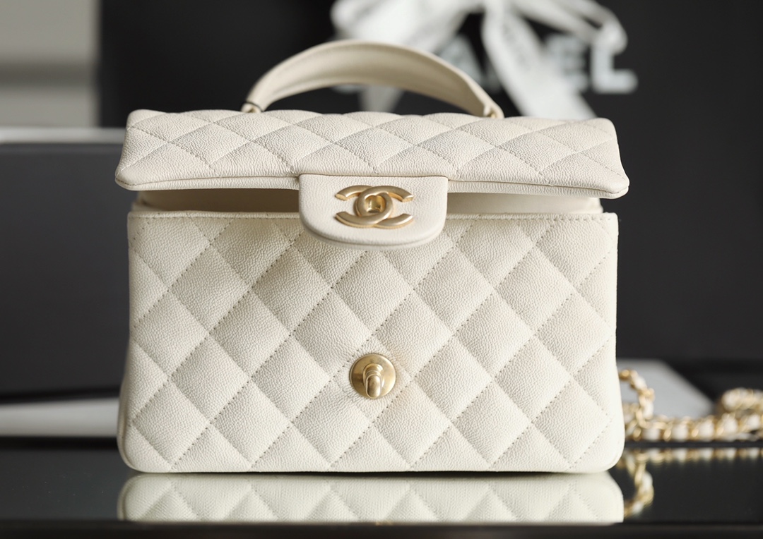 Chanel 23k angle 4
