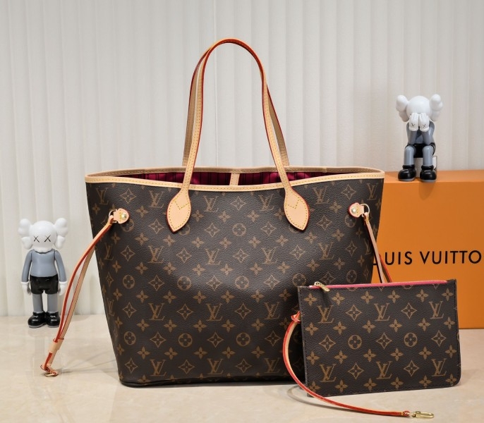 Louis Vuitton Monogram Canvas Neverfull MM Tote In Pink