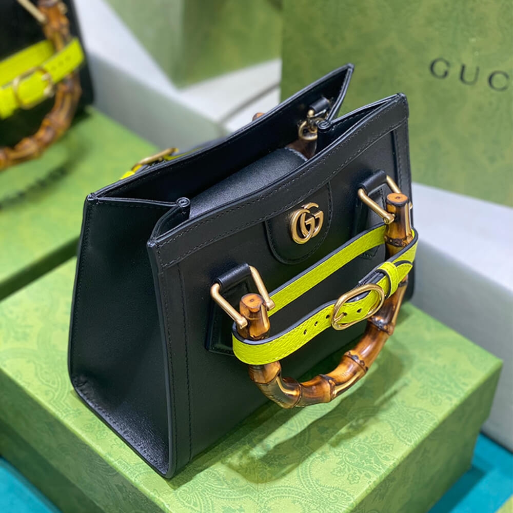 Gucci Diana mini tote bag angle 5