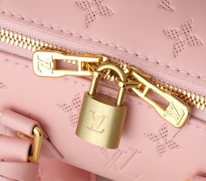 Louis Vuitton Other Leathers Speedy Bandouliere 20 Handbag In Pink Opal angle 5