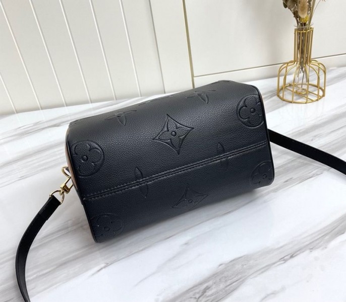 Louis Vuitton Monogram Empreinte Wild At Heart Speedy 25 Bandouliere Handbag In Black angle 4