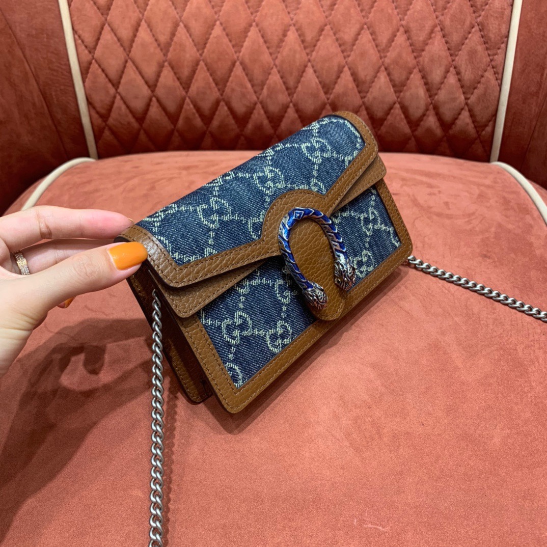 Gucci Dionysus super mini bag angle 2
