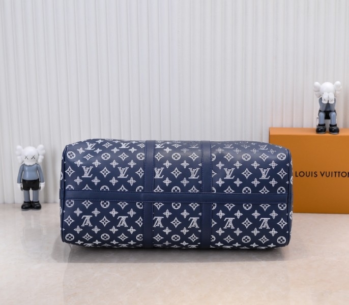 LV Monogram Shadow Keepall Bandouliere 50 In Navy Blue angle 4