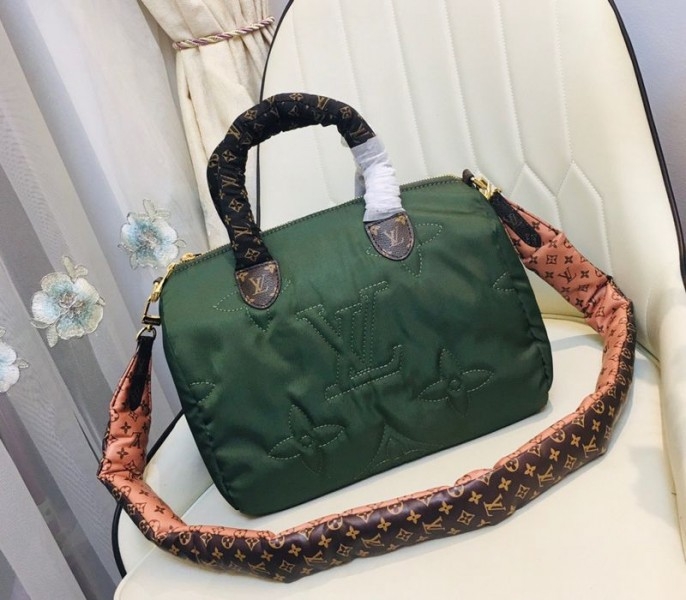 Louis Vuitton Econyl Regenerated Nylon Speedy Bandouliere 30 Handbag In Khaki Green angle 3