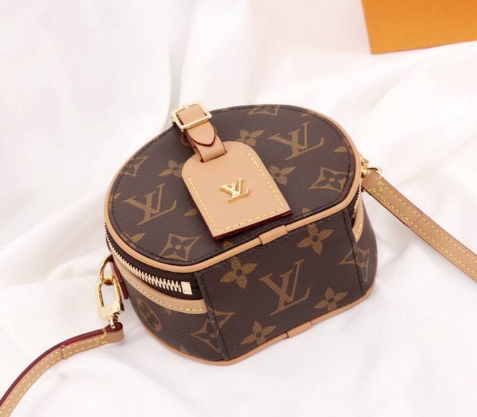Louis Vuitton Monogram Canvas Mini Boite Chapeau angle 3