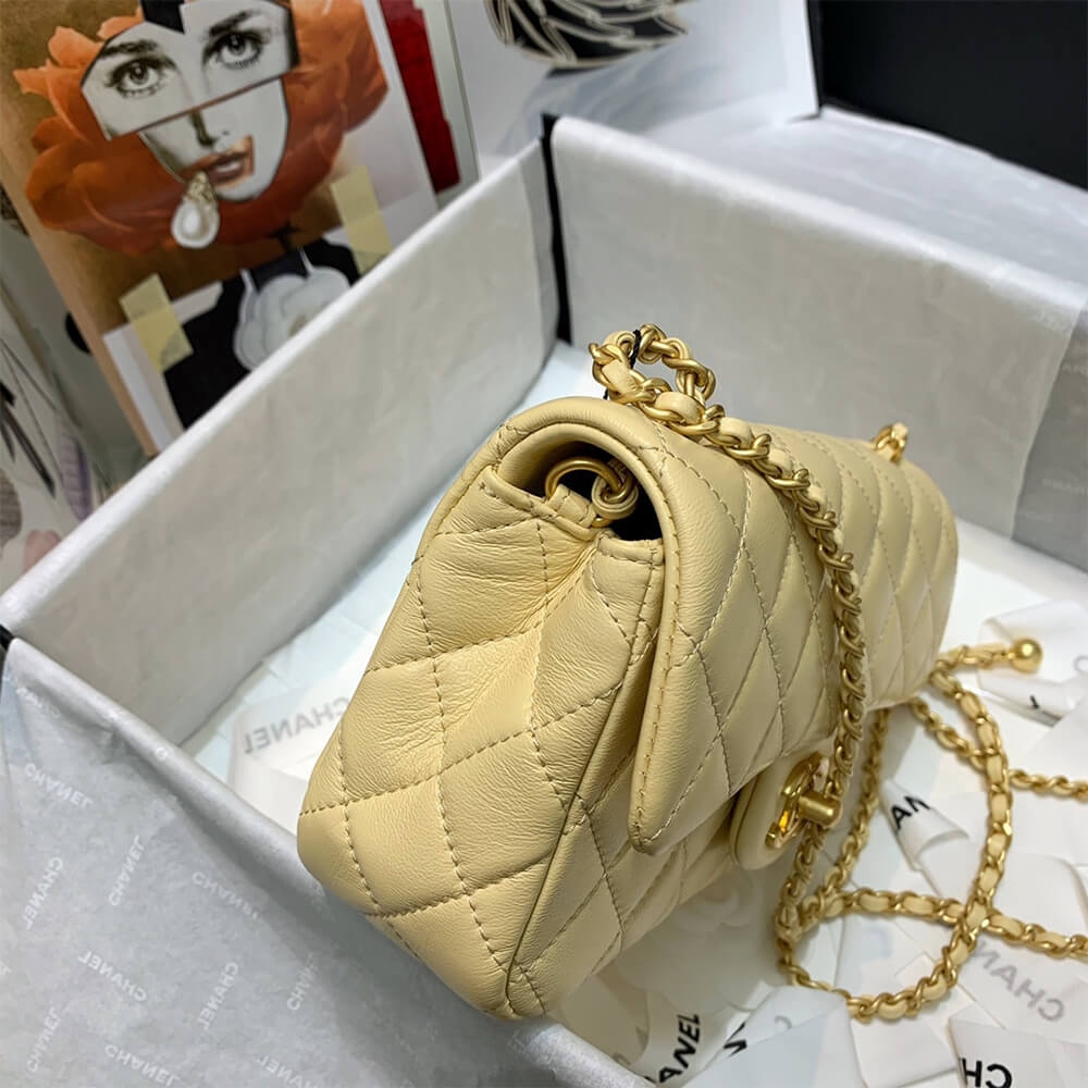 CHANEL Classic Flap Shoulder Bag angle 2