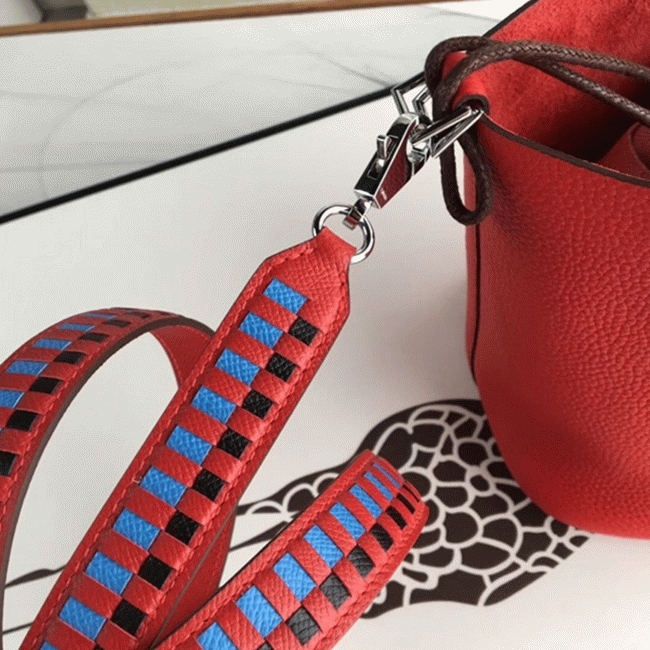 Red fake Hermes Picotin Lock 22cm handbag with braided handles angle 3
