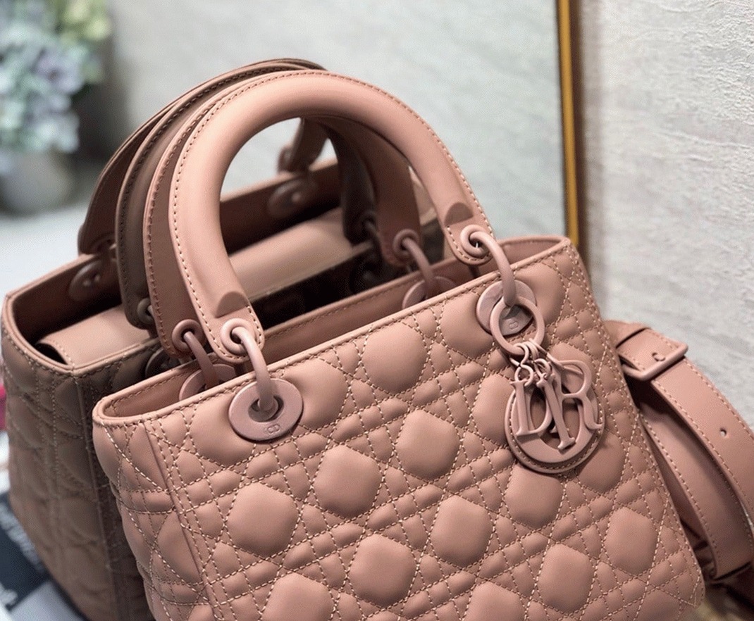 Dior Lady Dior Medium Bag Fake in Blush angle 2