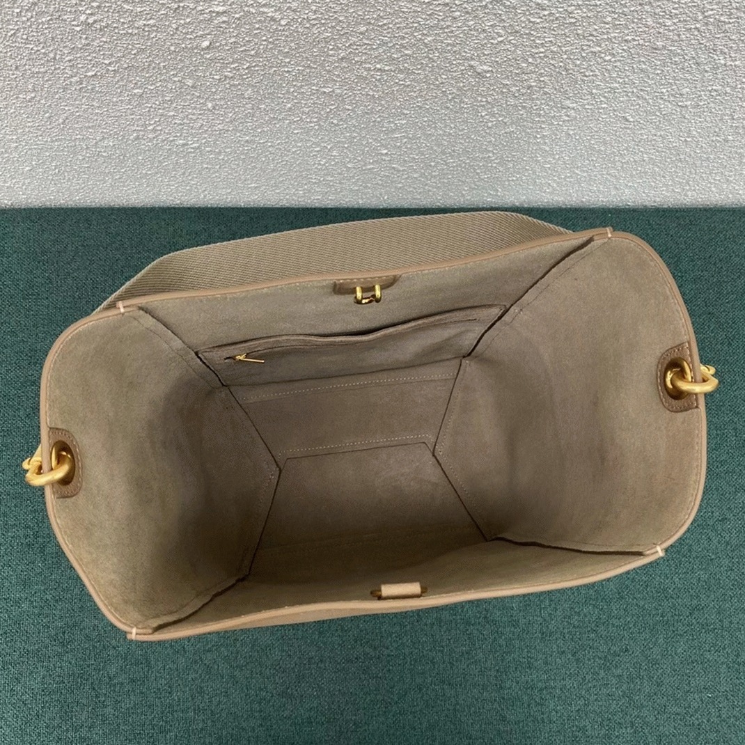 Top Quality Fake Celine Sangle Bucket Bag In Taupe Grained Calfskin angle 4