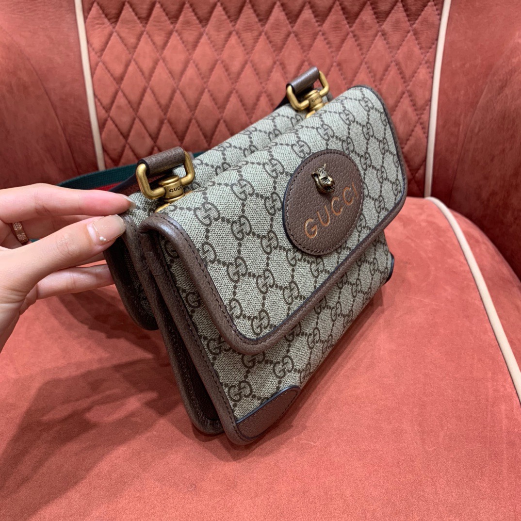 Surpreme bag angle 2