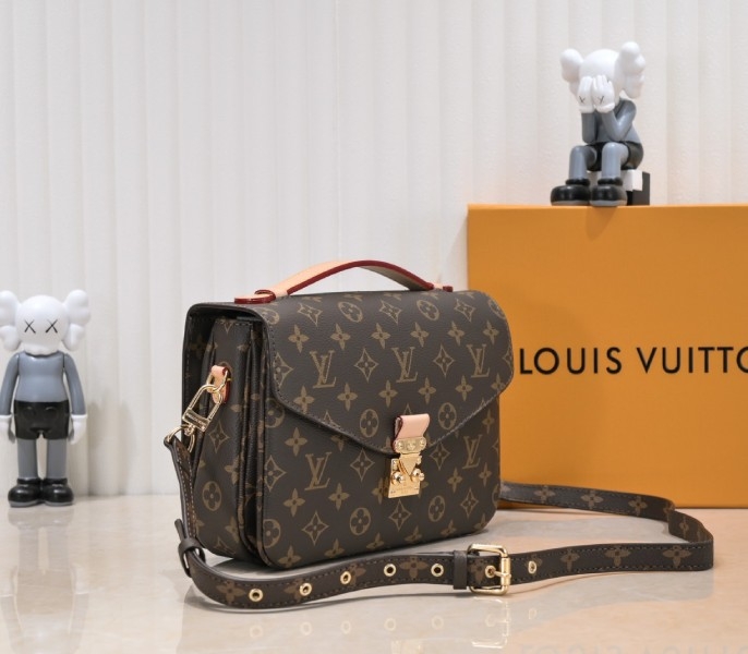 LV Monogram Canvas Metis M44875 angle 2