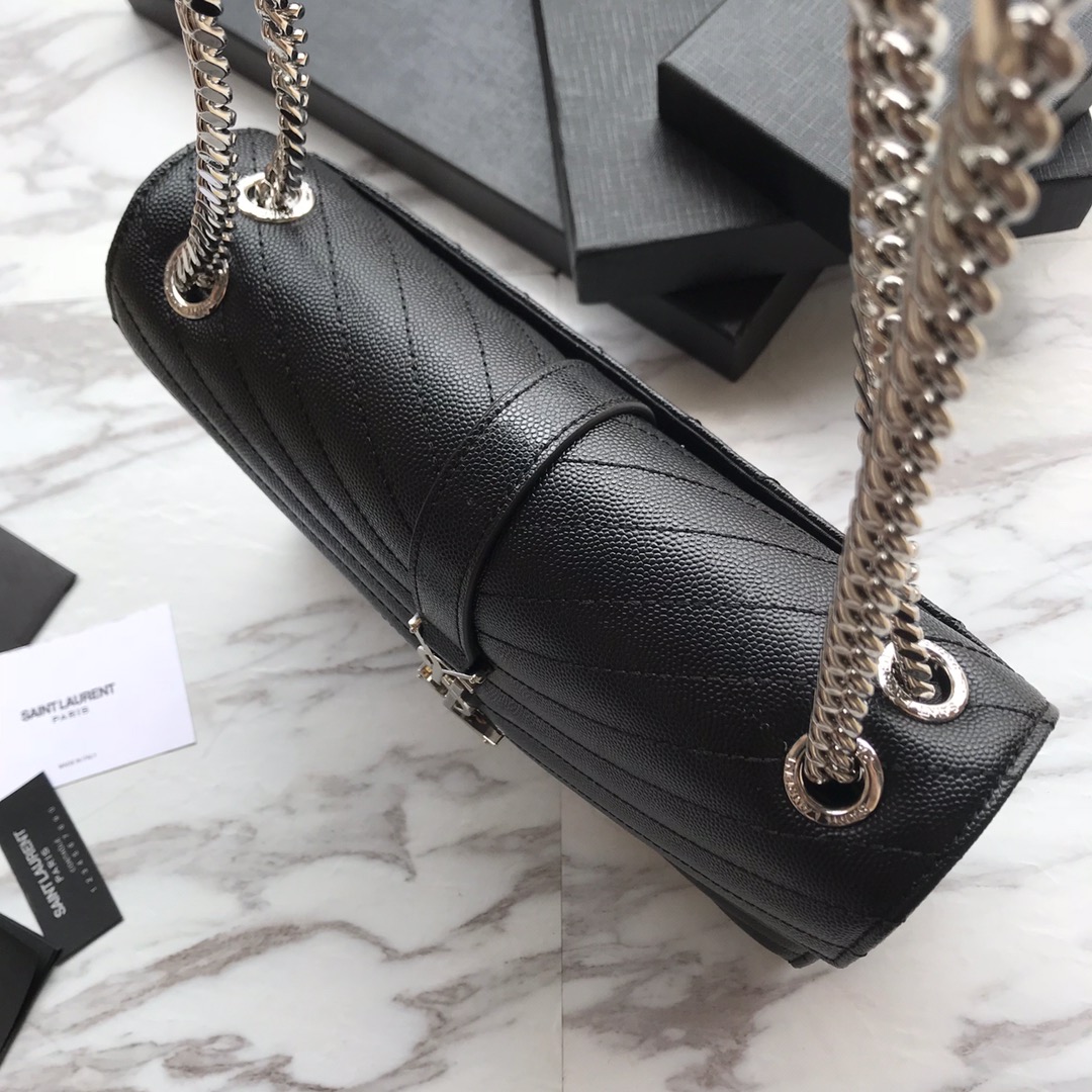 YSL Shoulder bag angle 5