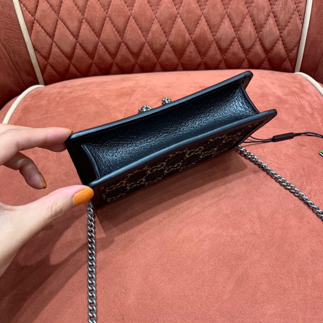 GG Nano mini bag angle 4