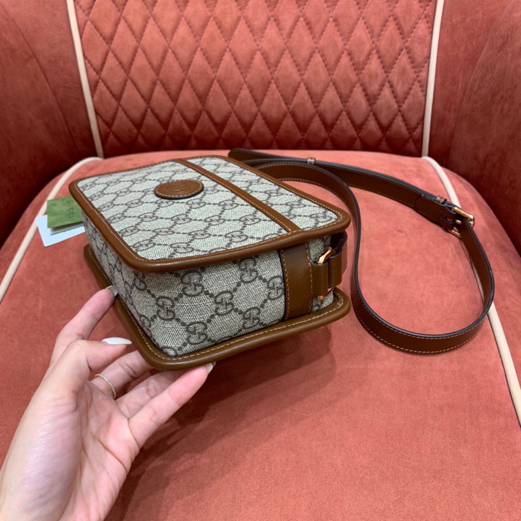Gucc1 Supreme bag angle 3
