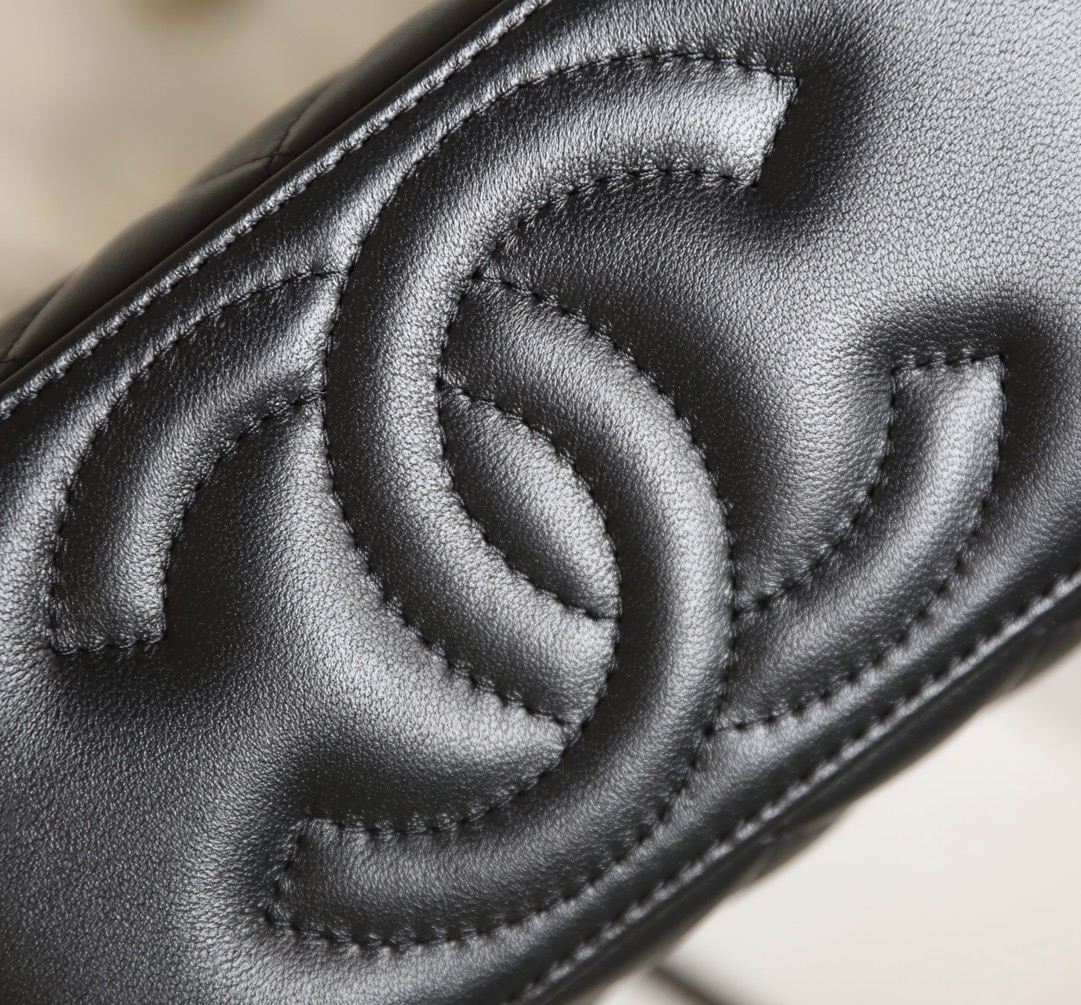 Chanel box angle 5