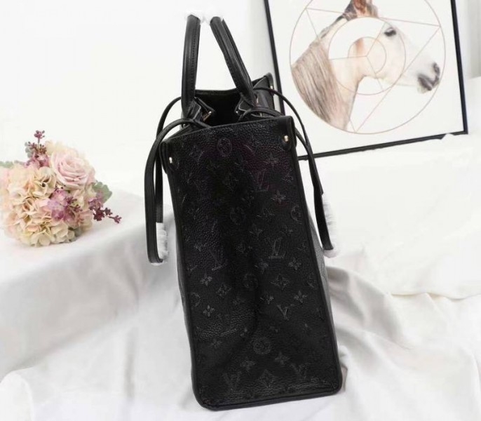 Louis Vuitton Monogram Empreinte Giant Onthego GM Tote In Black angle 3