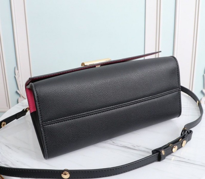 Louis Vuitton Twist One Handle MM Handbag In Black angle 4