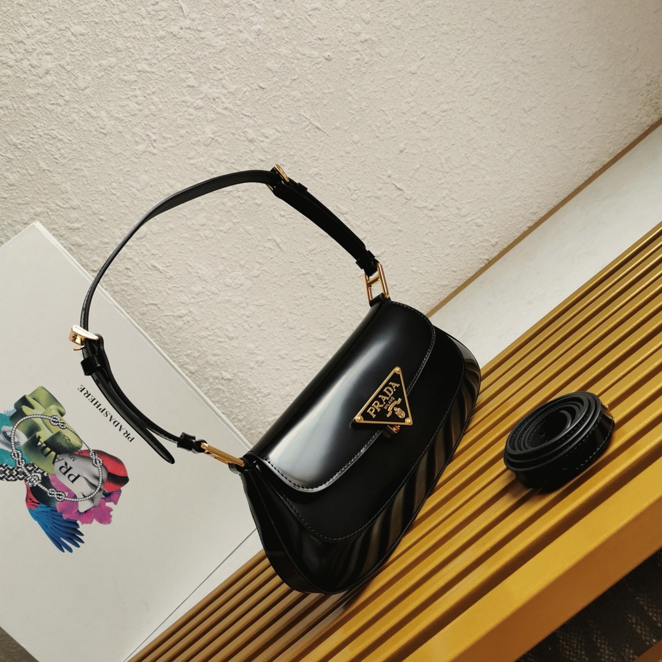 Prada Shoulder Bag Fake in Black angle 5