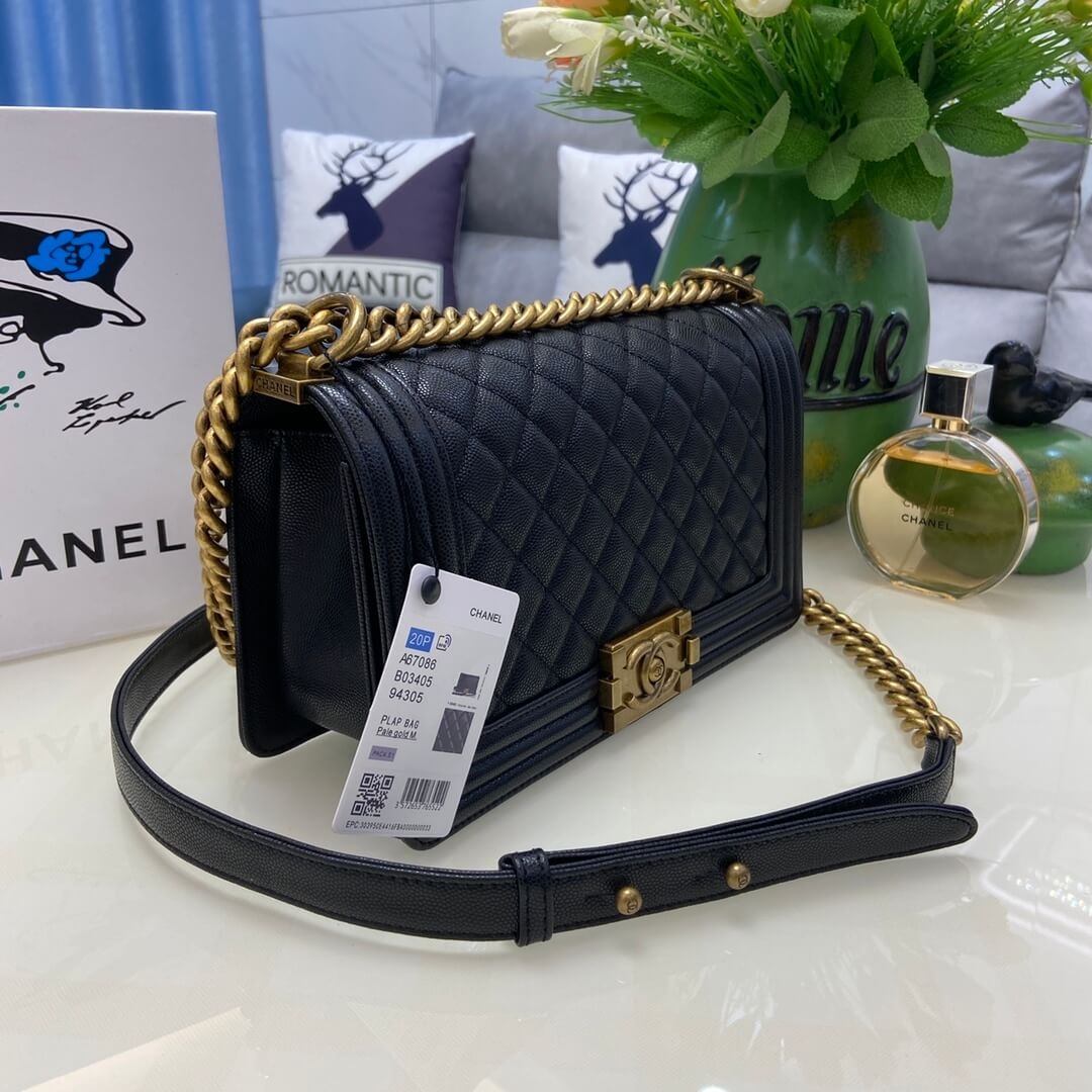 BOY CHANEL Handbag(high-end grade) angle 2