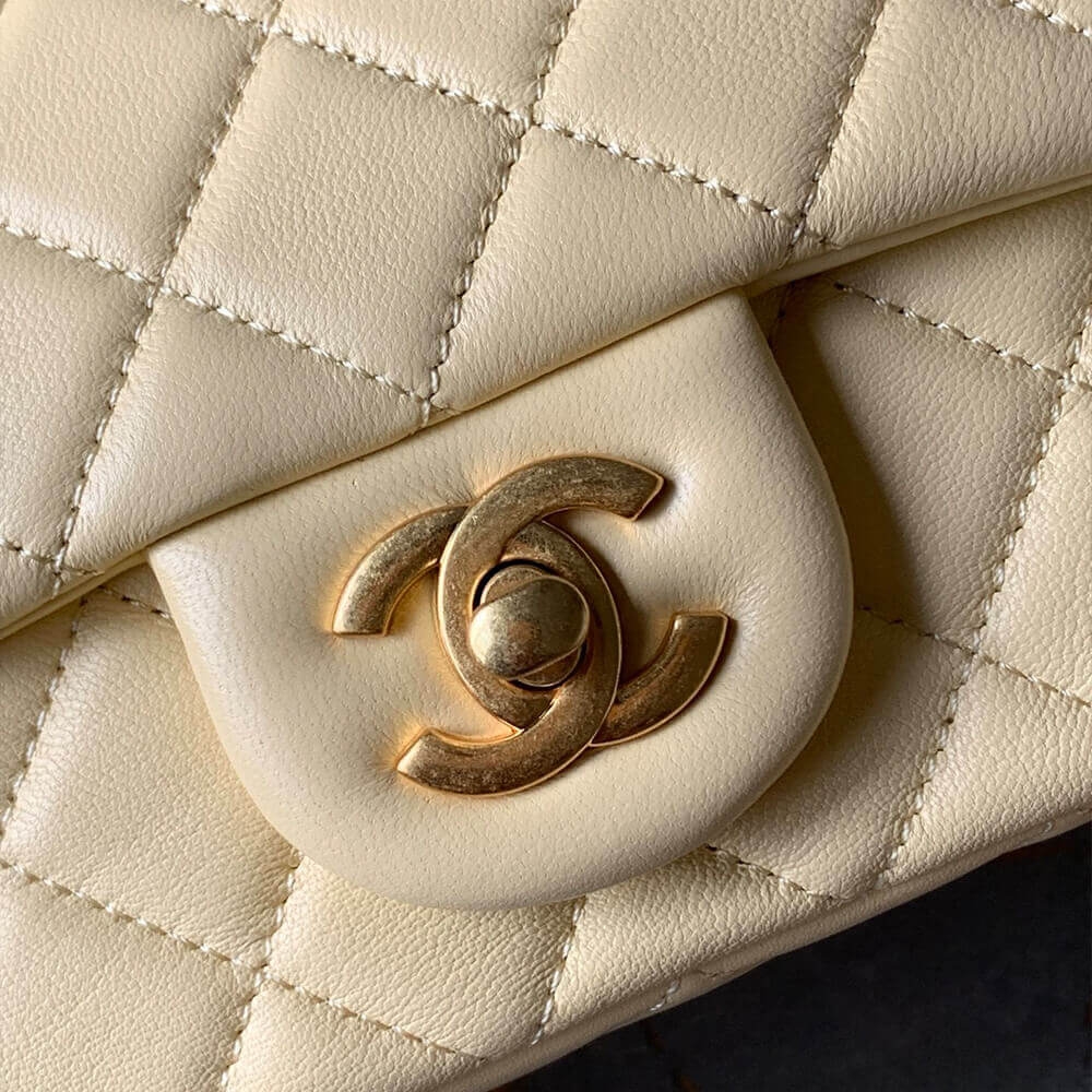 Chanel Pearl Crush Mini Rectangular Flap angle 4