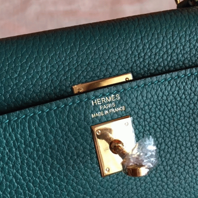 Malachite Clemence Replica Hermes Kelly 25cm Retourne Tote angle 5