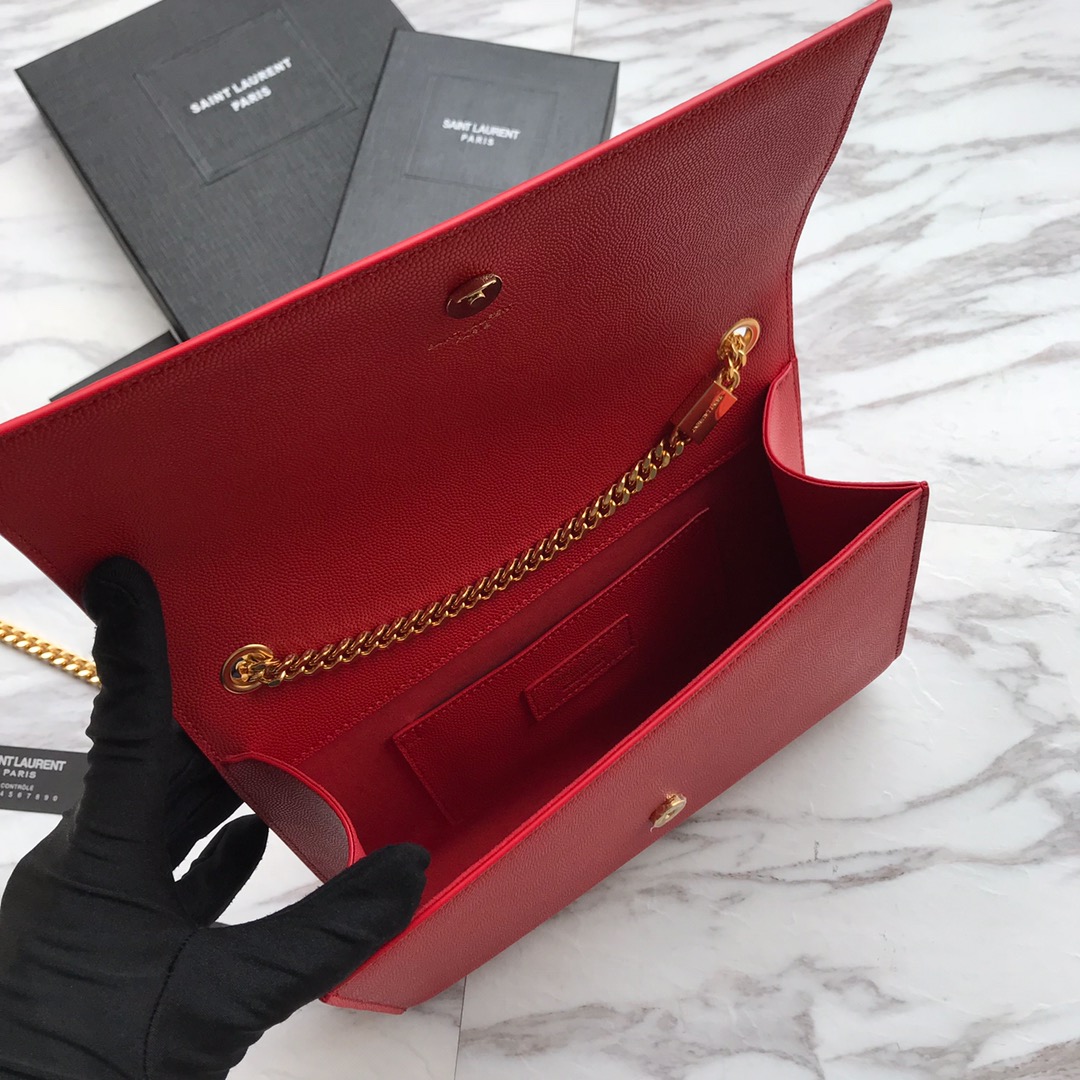 KATE MEDIUM IN GRAIN DE POUDRE EMBOSSED LEATHER angle 3