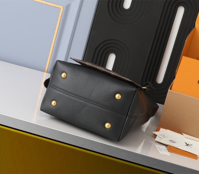 Louis Vuitton Low Key MM Hobo In Black angle 3