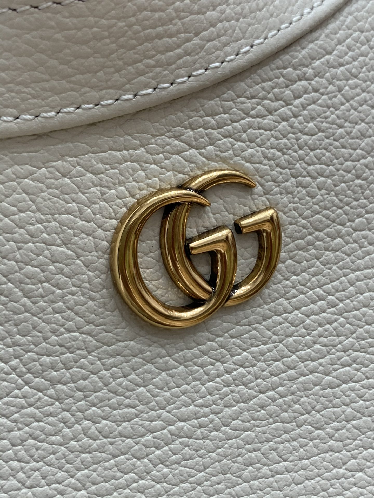 Aphrodite handbag angle 3