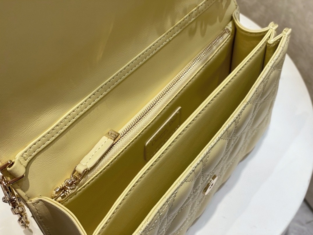 Dior Miss Dior Top Handle Bag Knockoff in Pastel Yellow Cannage Lambskin angle 4