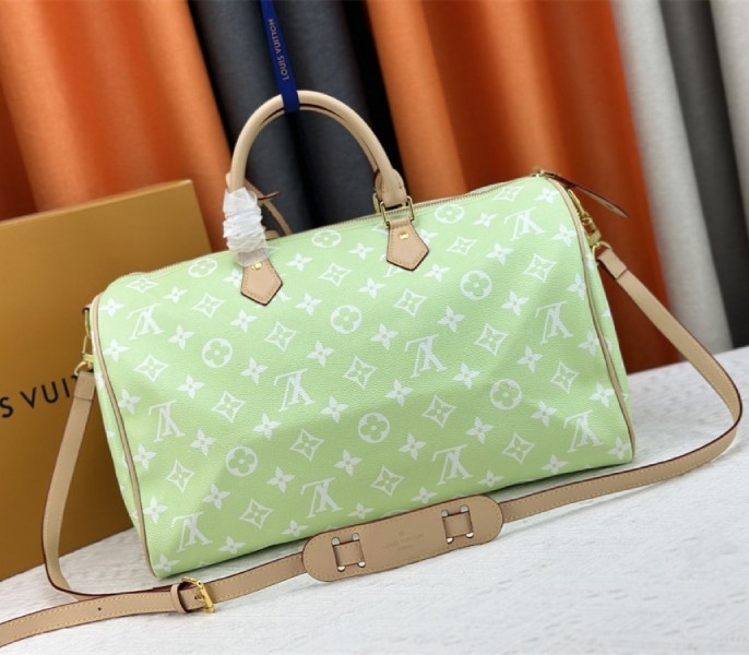 Louis Vuitton Speedy P9 Bandouliere 40 Bag In Light Green angle 3