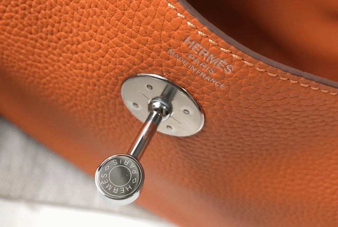Copy Hermes Lindy 26cm handbag in orange angle 5