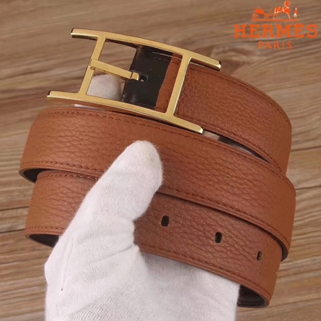 1:1 replica Hermes Quentin reversible belt in brown tone angle 4