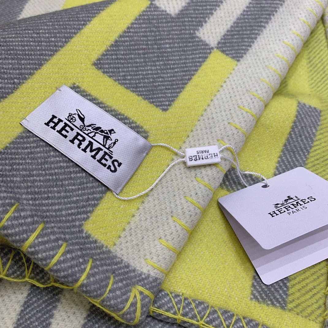 Top replica Hermes Ithaque blanket in tilleul wool and cashmere angle 5