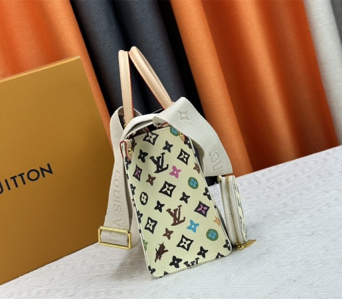 Louis Vuitton Monogram Craggy Onthego PM Tote In Vanilla angle 3