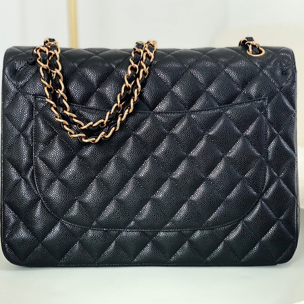 CHANEL MAXI CLASSIC HANDBAG(High-end grade) angle 5