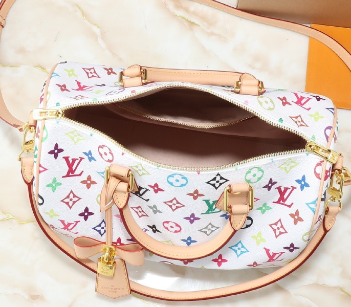 X TM Multicolored Speedy Bandouliere 30 In White angle 3