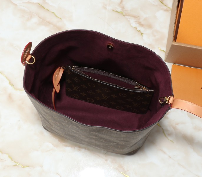 Monogram Canvas All In GM angle 3