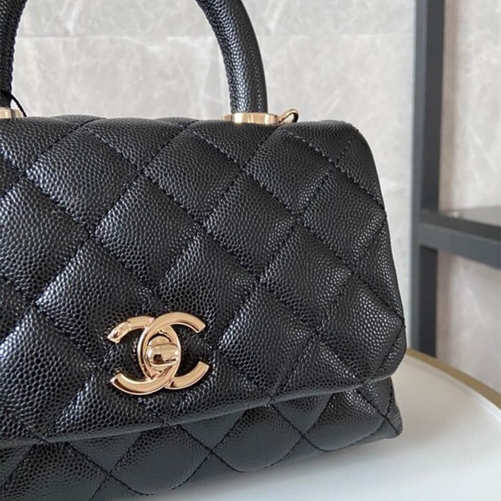 Chanel Coco handle flap shoulder bag Mini angle 3