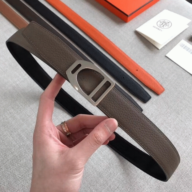 Knockoff Hermes Etrier buckle belt in taupe shade angle 2