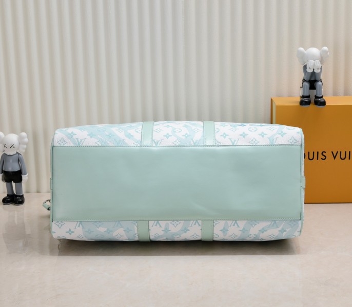 LV Keepall Bandouliere 50 In Crystal Blue angle 4