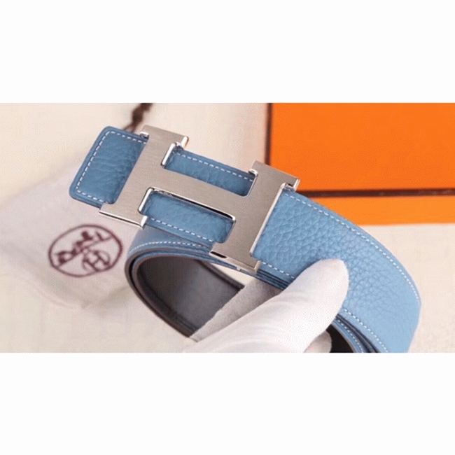 Fake designer Hermes H belt buckle in blue shade angle 4
