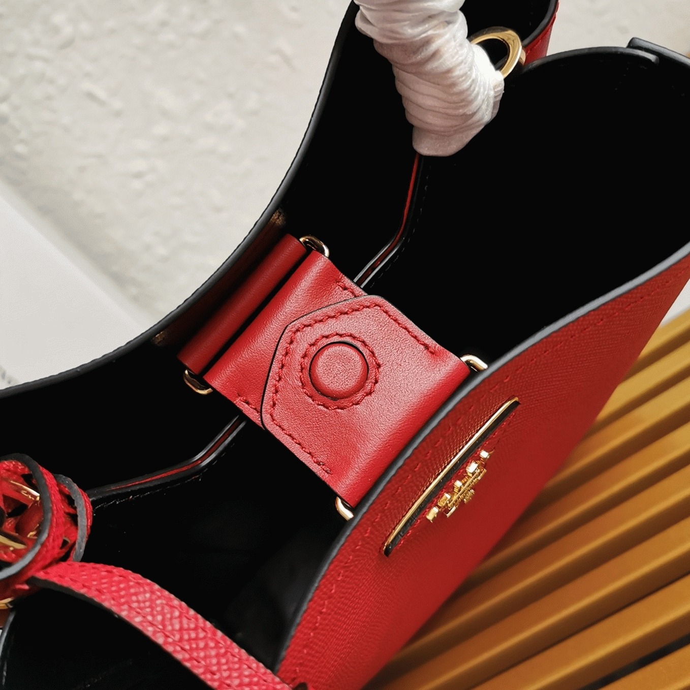 Red Prada Medium Panier Bag Fake angle 2