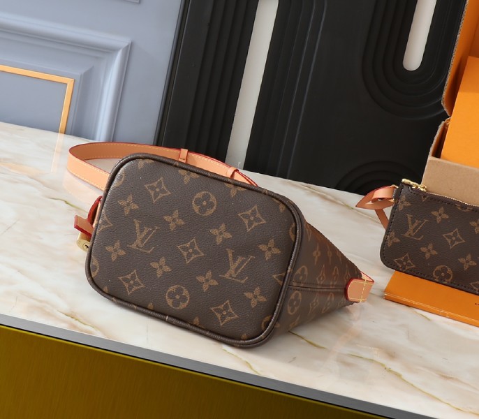 Monogram Canvas All In BB angle 5